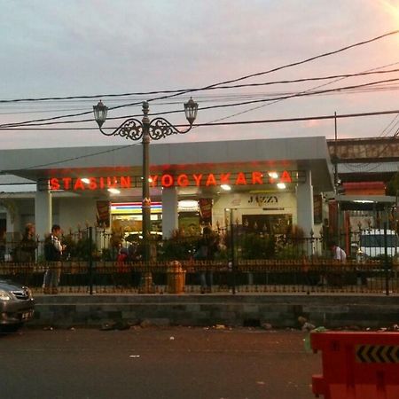 Setia Backpacker Hostel ยอกยาการ์ตา ภายนอก รูปภาพ